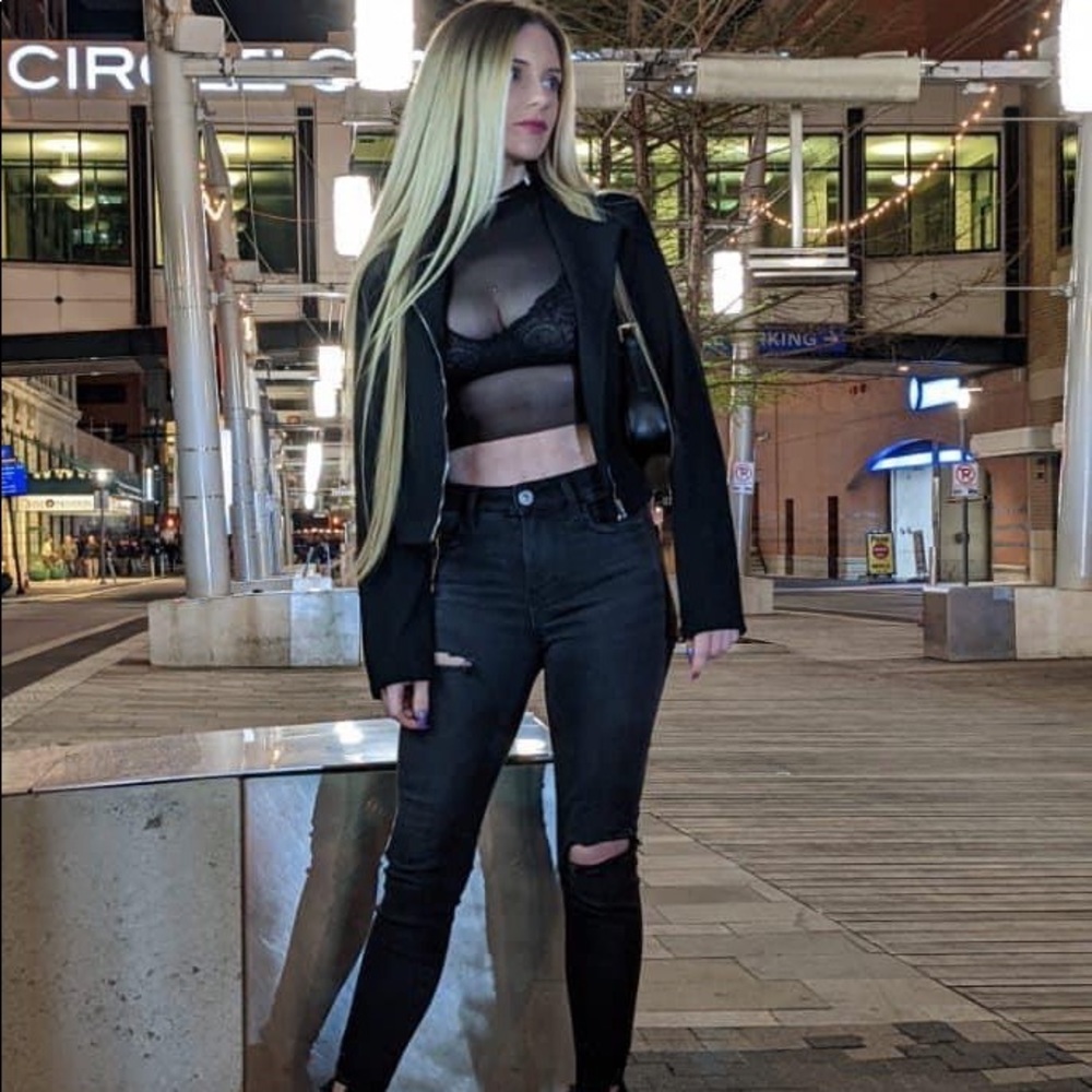 Meet your Posher, Mackenzie